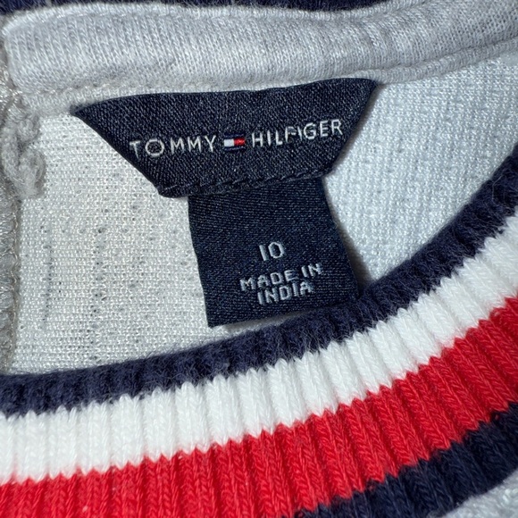 Tommy Hilfiger Kids Gray Dress Red Blue Accents and Embossed Fabric Sz 10 - Picture 2 of 8